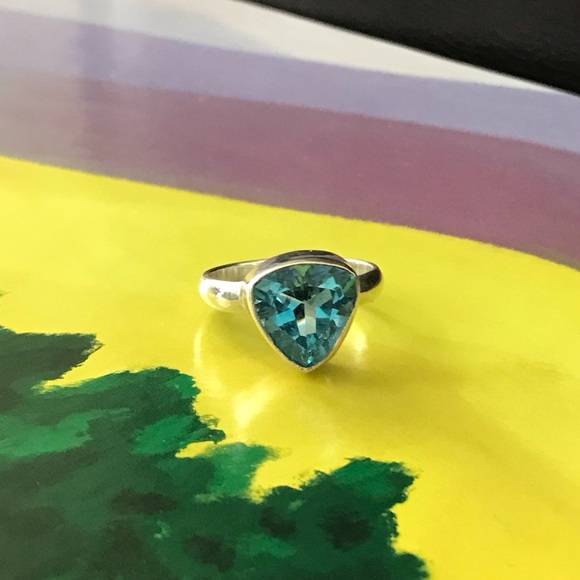 Sterling Silver Blue Topaz Ring - Picture 2 of 9